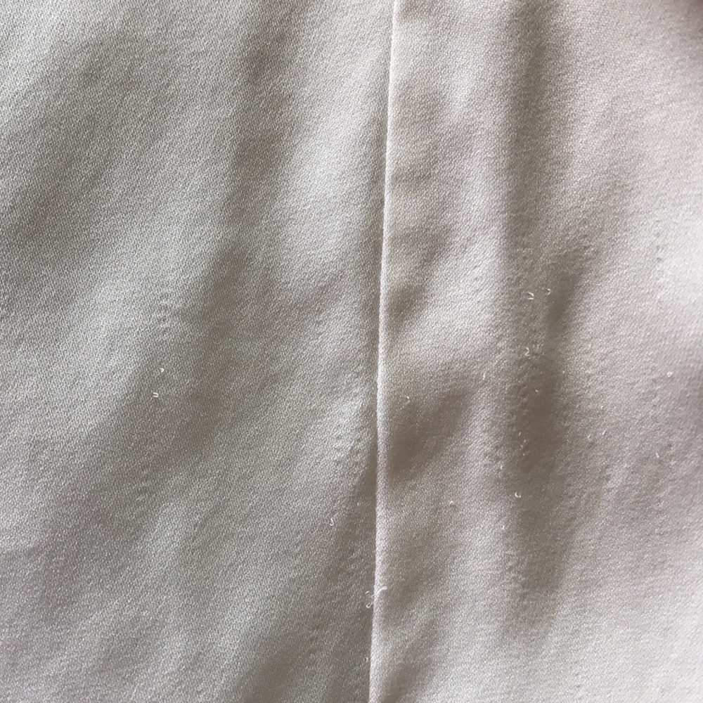 Vince Slim Fit Popover Cream Silk Blouse Size 2 - Picture 13 of 13